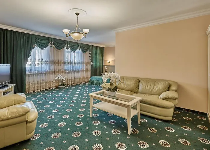 Evergreen Apartments Hotel