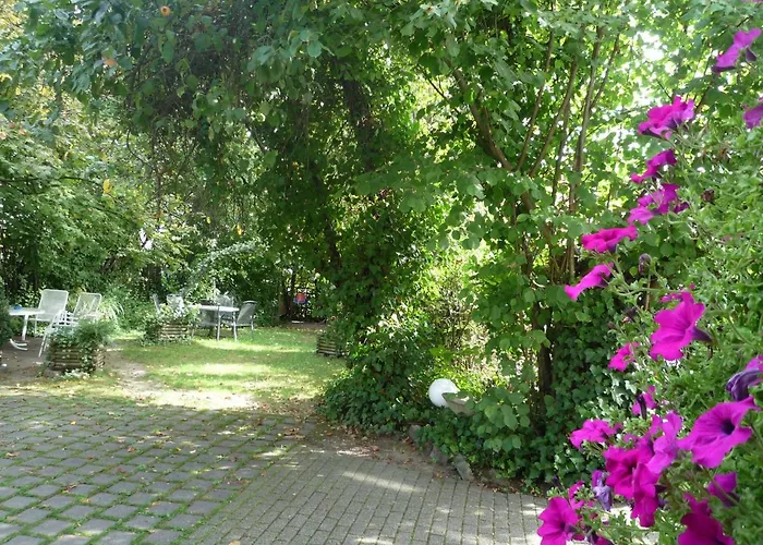 biozertifiziertes Hotel Höpfigheimer Hof mit Wein-Shop