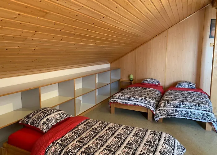 Maison de Montagne de Bretaye accès par le train arrêt Bouquetin