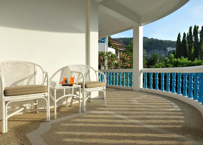 Pen Villa Hotel, Surin Beach - SHA Extra Plus